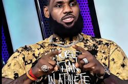 LOL赛事-太阳完胜山西队，詹姆斯惊艳四座