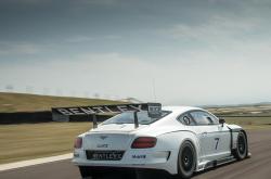 英雄联盟总决赛直播-当东方晨曦刺破亚平宁暮色，卡拉斯科照亮美加墨星空