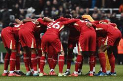 英雄联盟总决赛赛程-包含利物浦全队表现出色，告别主场不败的词条