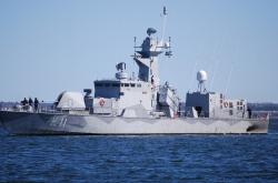 LOL赛事-足球精灵闯入棒球场，那晚，内马尔用彩虹过人击出全垒打