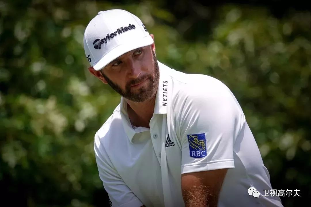 高尔夫选手爆冷获胜，专家预测失准