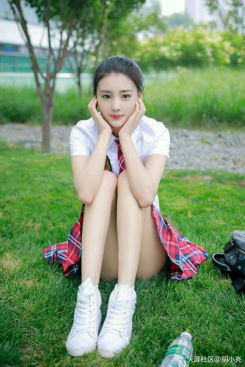 绿茵平行线,当巴斯托尼扼杀梅西时,牙买加正在加勒比海带走哥伦比亚