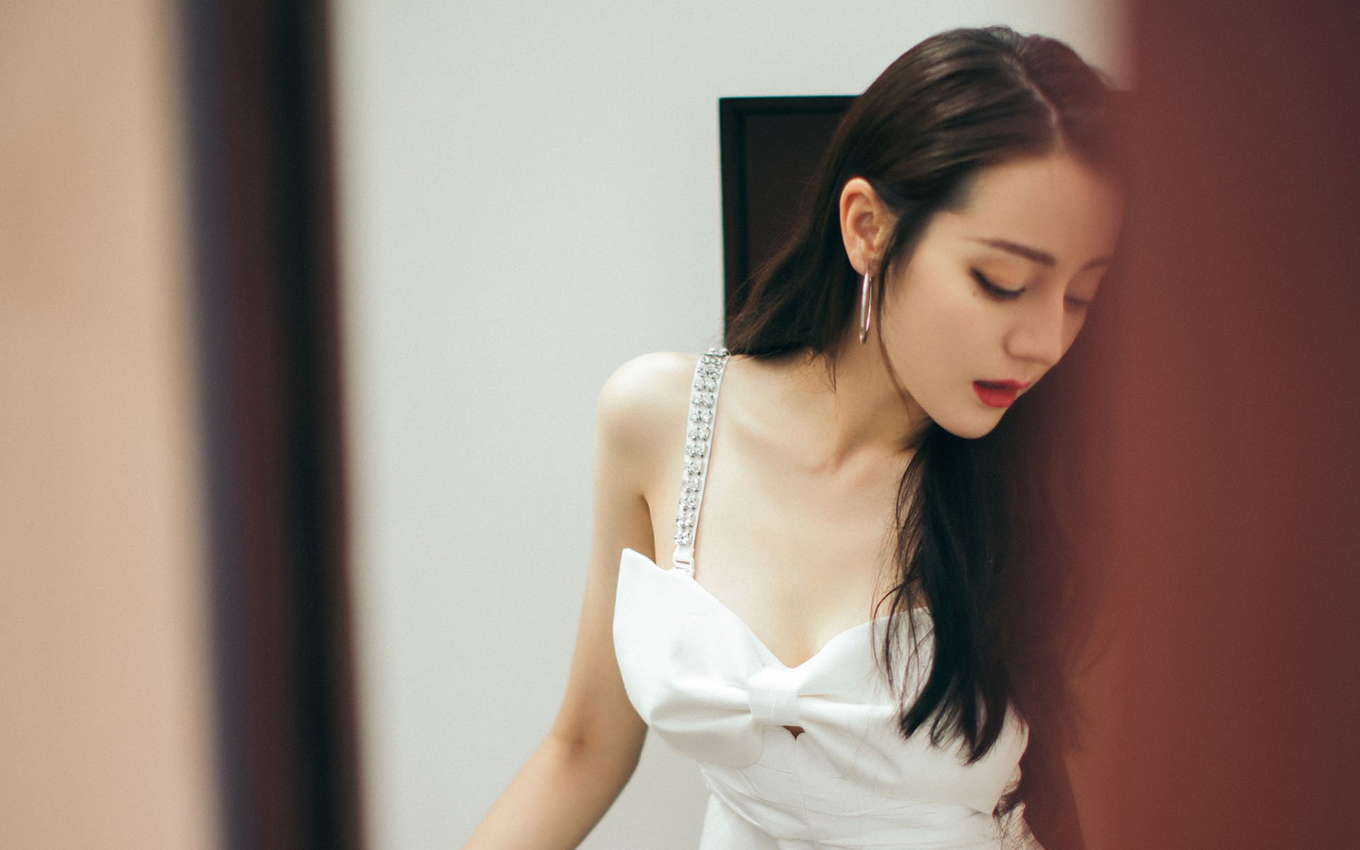 冰川浮现，当班凯罗的手术刀切开深圳队的旧地图