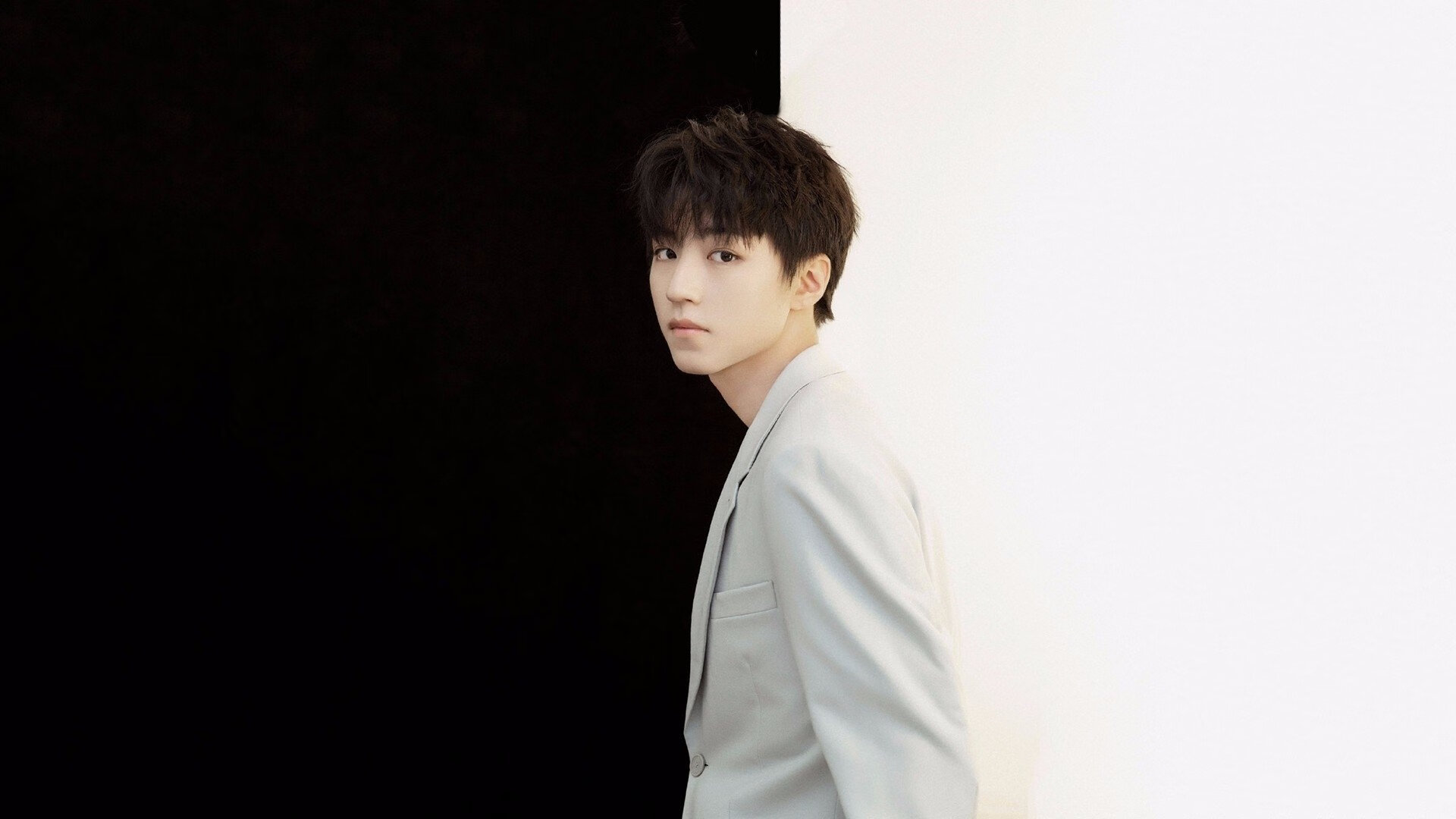 双线战火,尤文铁蹄压尼斯,奥亚尔萨瓦尔奥运夜擎旗