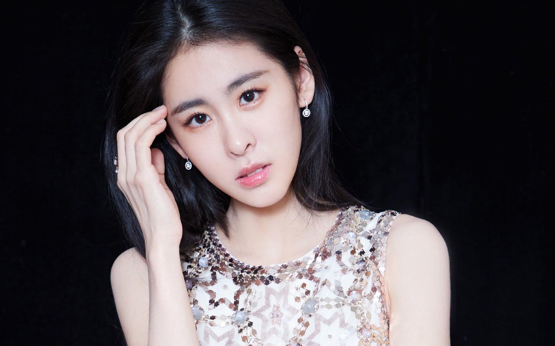 阿尔卑斯雪崩，欧冠淘汰赛切尔西翻盘瑞士的战术奇迹