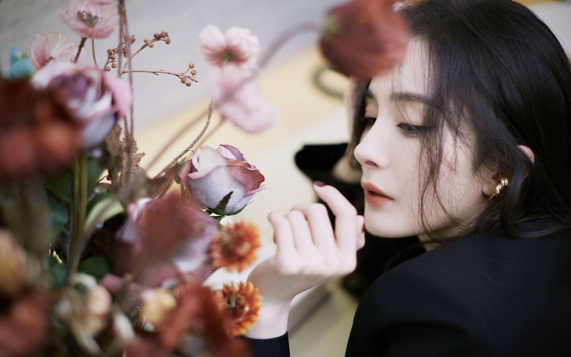 突破与接管，当格子军团穿透蓝武士，卡拉斯科在街巷赛道加冕