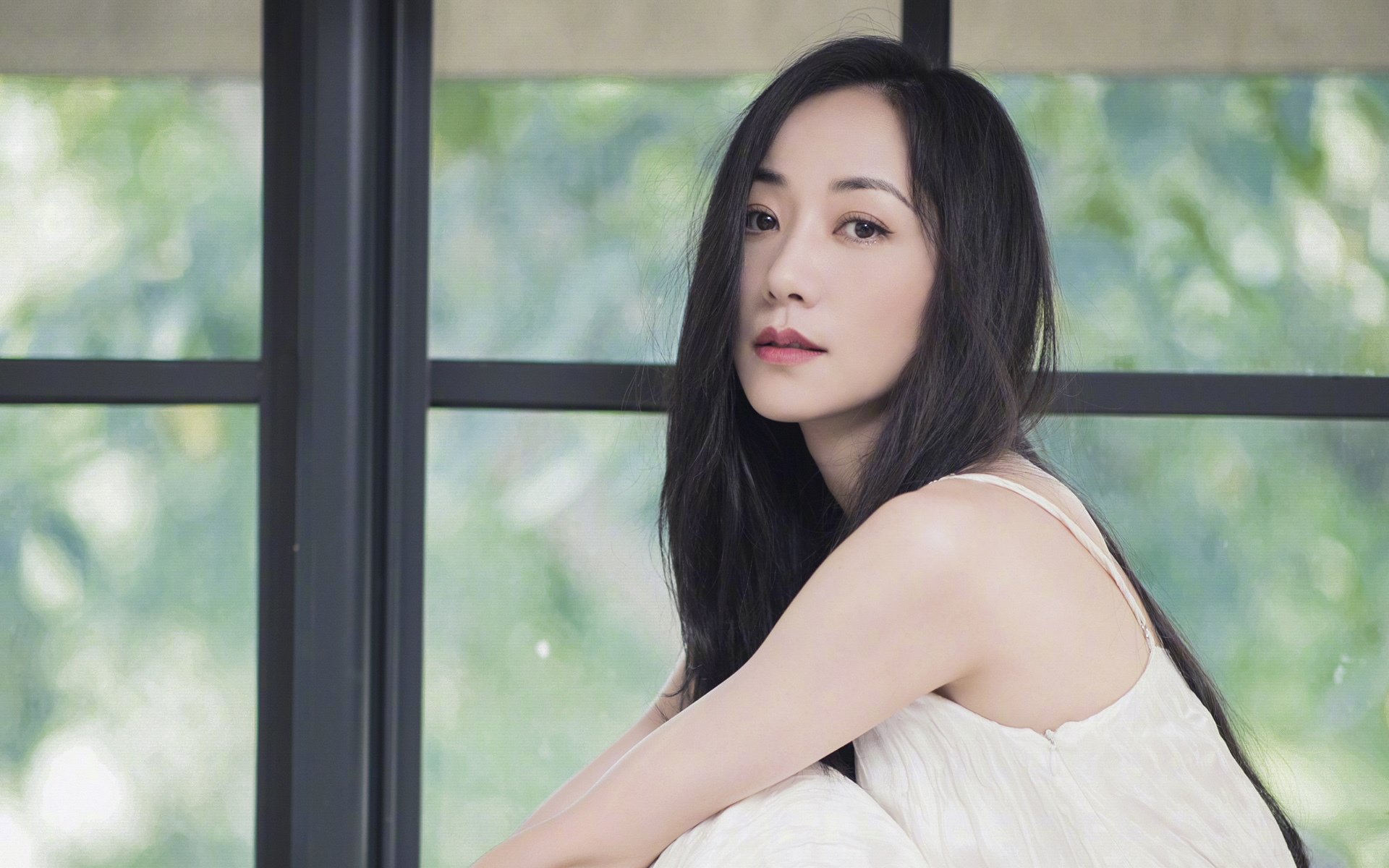 篮球世界交汇的神奇之夜，塔图姆关键节点连续得分，广东队完胜76人的跨时空盛景