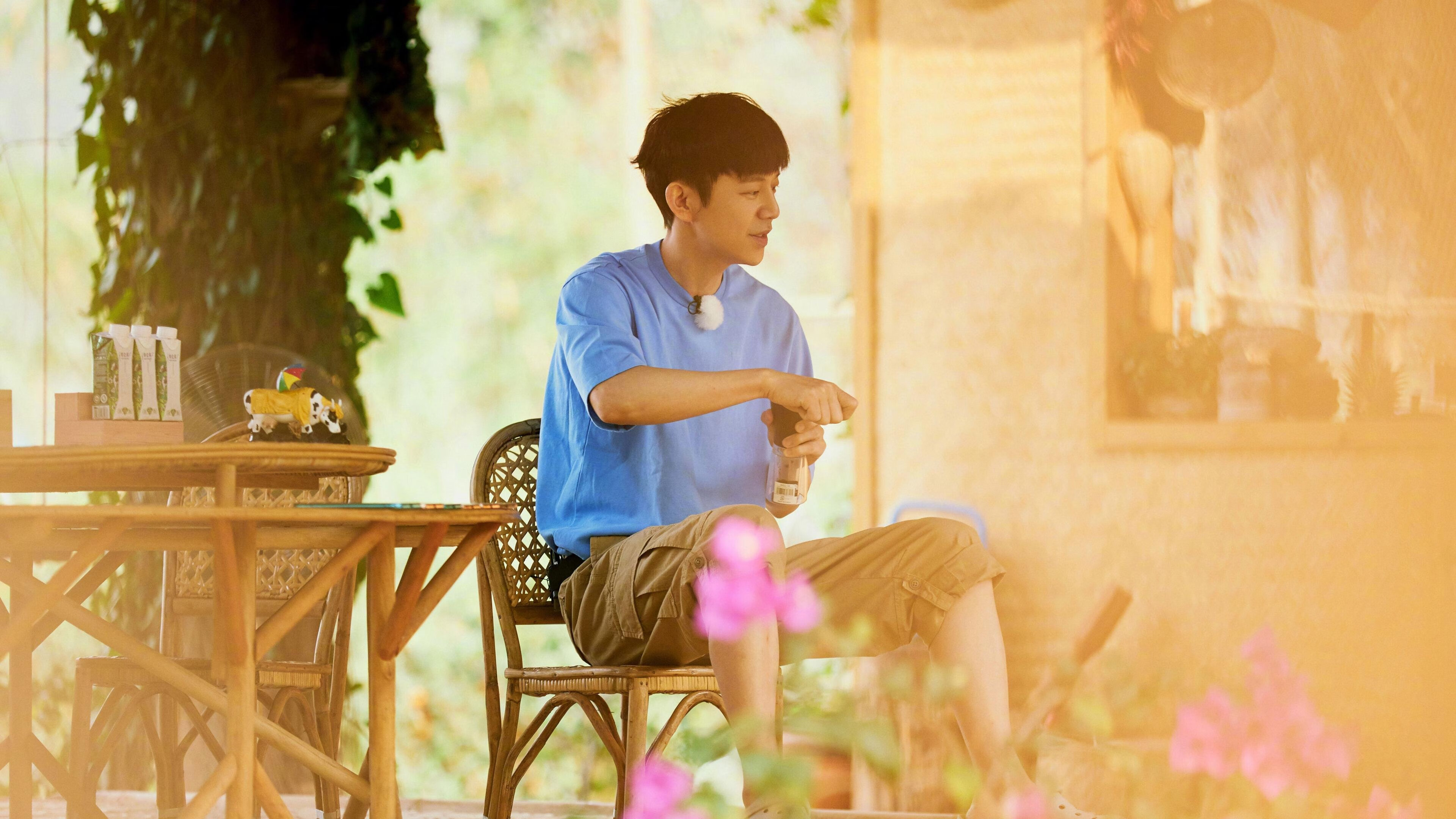 洛杉矶的双城记，当沉默战舰碾过喧嚣蜂鸣